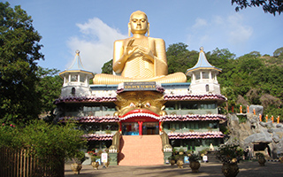 Dambulla Cave Temple Buddha statue