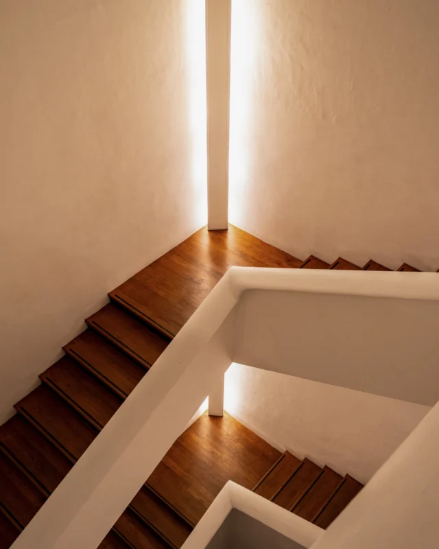 At Heritance Kandalama, every space reflects the thoughtful simplicity of Deshamanya Geoffrey Bawa. Light, air, and landscape flow effortlessly through the design.

#HeritanceHotelsandResorts #HeritanceKandalama #VisitSriLanka #SustainableDesign #GeoffreyBawa #BawaArchitecture